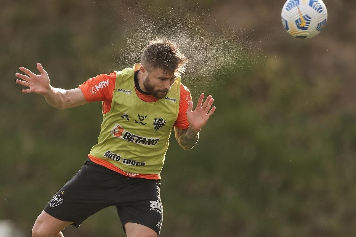 Aps a eliminao na Libertadores diante do Palmeiras, jogadores do Atltico se reapresentaram na Cidade do Galo e realizaram treinamento visando o duelo contra o Internacional, pelo Campeonato Brasileiro