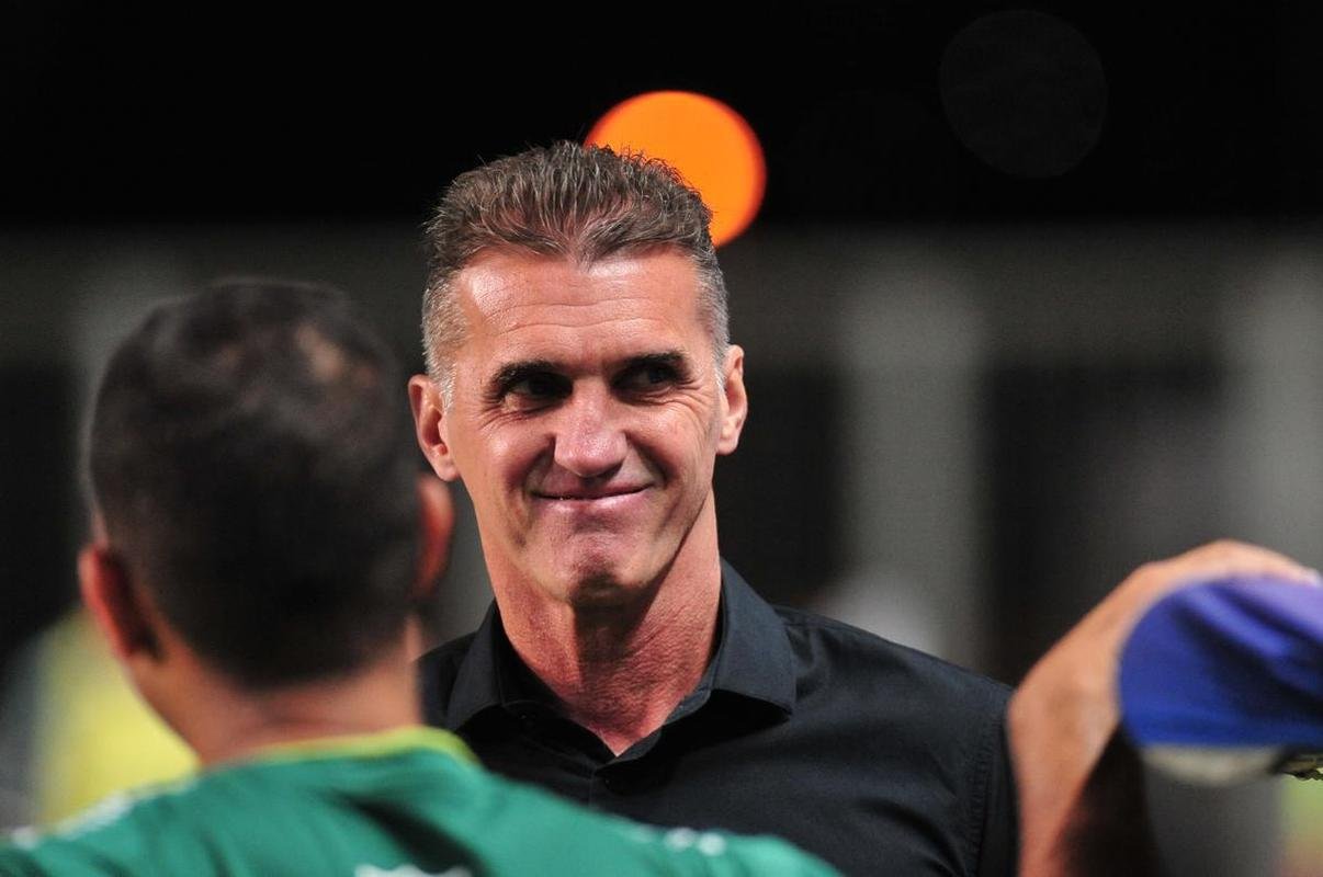 Fotos da partida entre Amrica e Palmeiras, nesta quinta-feira (21), no Independncia, em Belo Horizonte, vlida pela 18 rodada da Srie A do Brasileiro.