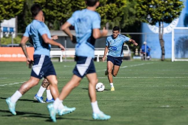 Imagens do treino do Cruzeiro nesta sexta-feira (22 de dezembro), na Toca da Raposa II