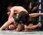 Nurmagomedov provocou McGregor enquanto golpeava o rival em luta no UFC
