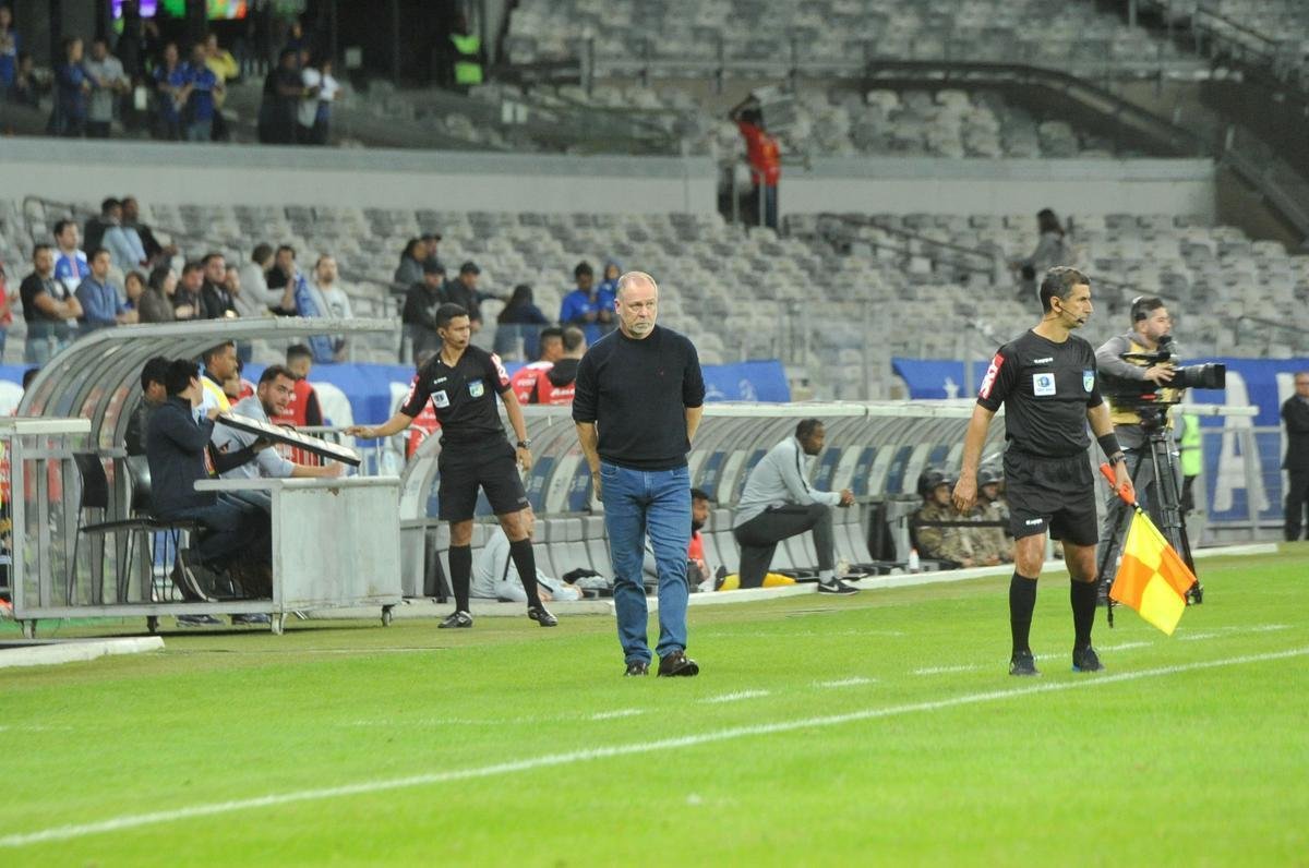 Fotos de Cruzeiro x Corinthians, no Mineiro, pela oitava rodada do Campeonato Brasileiro