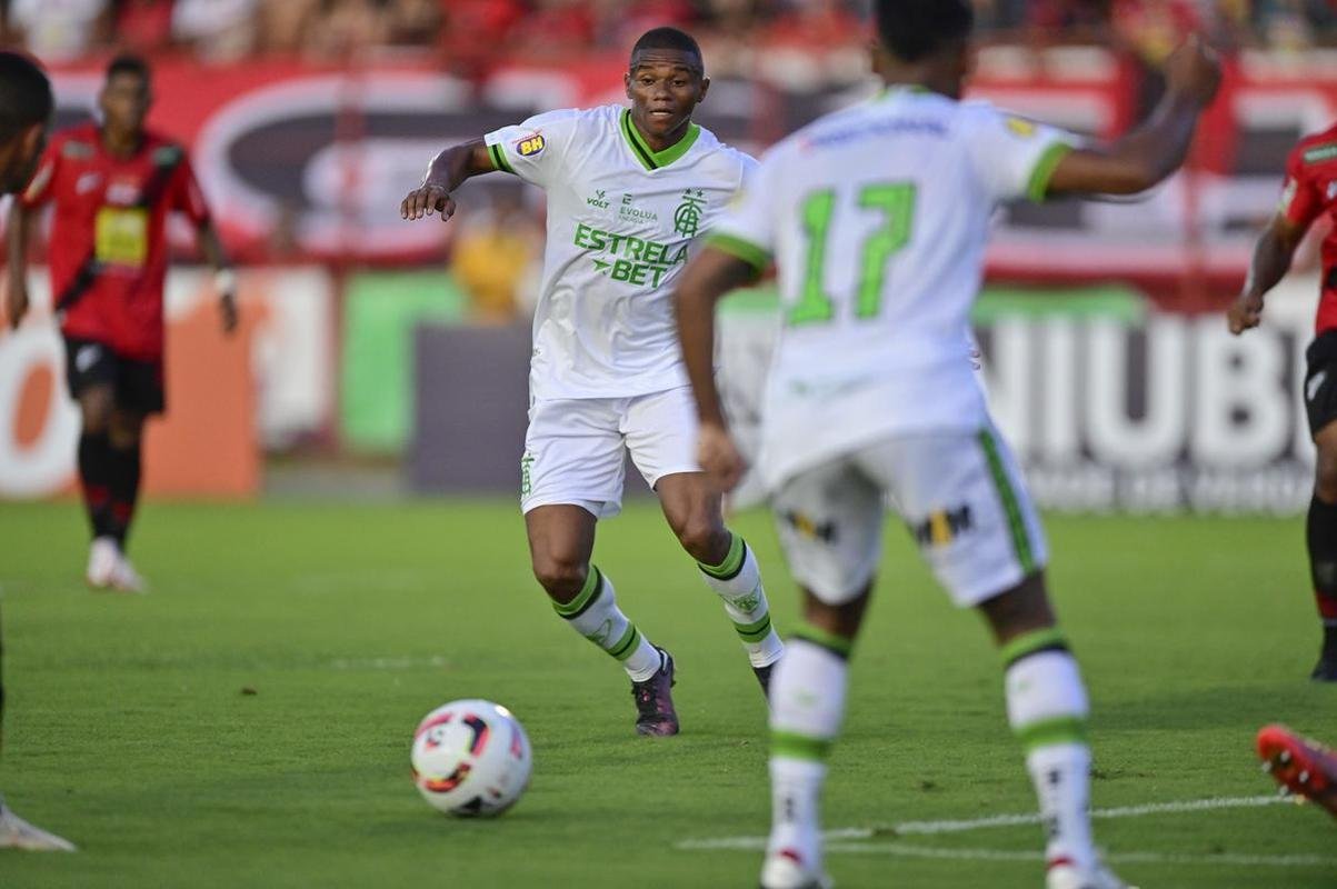 Fotos do jogo entre Pouso Alegre e Amrica