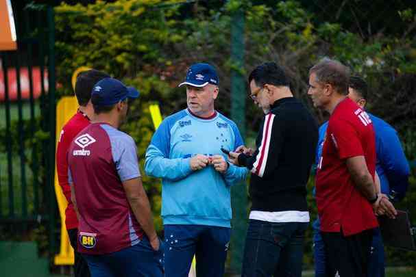 Antes de primeiro jogo da semifinal da Copa do Brasil, contra o Palmeiras, Cruzeiro treinou no CT do So Paulo, na Barra Funda, nesta tera-feira (11/09)