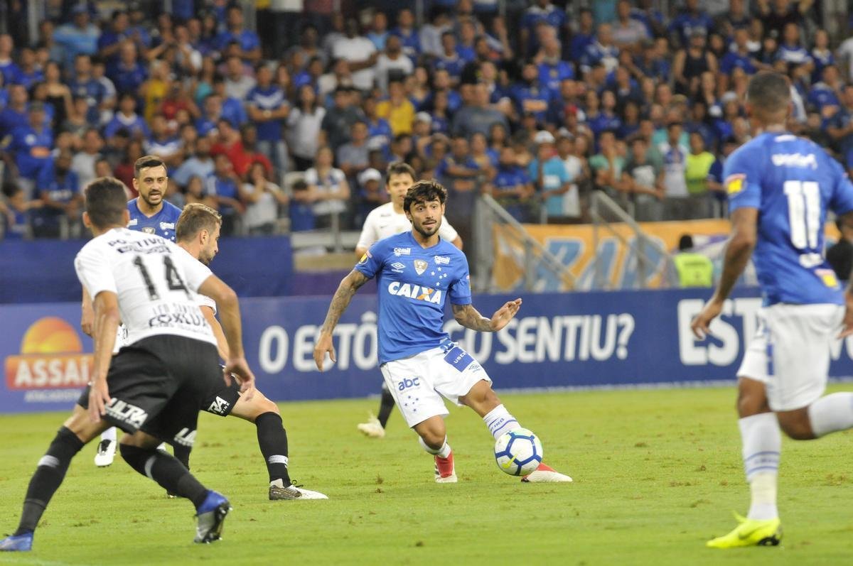 Fotos de Cruzeiro x Corinthians, no Mineiro, pela 34 rodada do Campeonato Brasileiro
