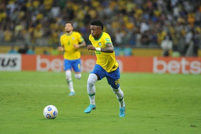 Brasil goleou o Paraguai por 4 a 0 no Mineiro, em BH, pelas Eliminatrias da Copa do Mundo, com gols de Raphinha, Philippe Coutinho, Antony e Rodrygo