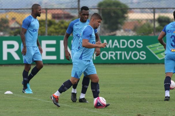 Imagens do treino do Cruzeiro nesta segunda-feira, 19 de fevereiro, na Toca da Raposa II