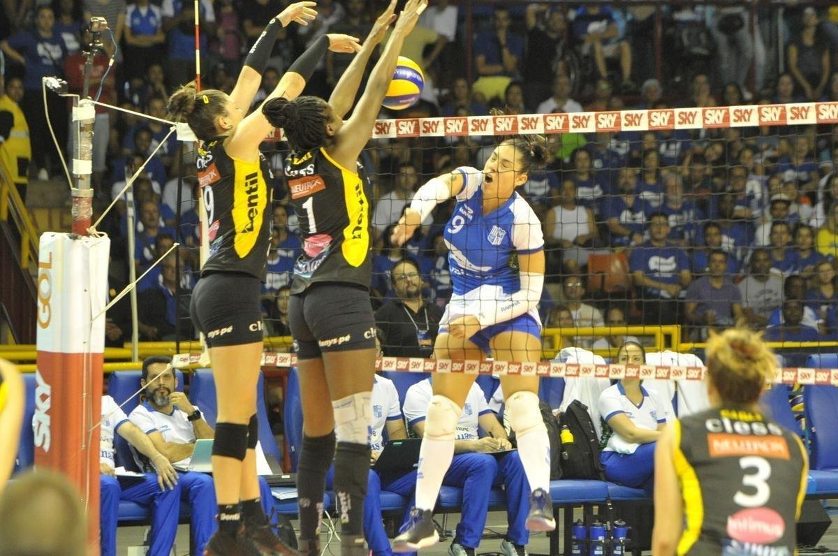 Minas x Praia: veja fotos da primeira partida da final