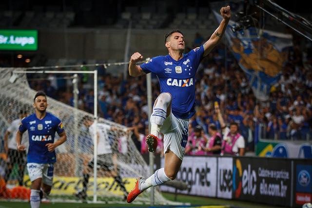 Thiago Neves - Tricampeo (2007, 2017 e 2018)
