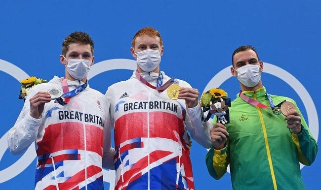 Fernando Scheffer, atleta do Minas, de BH, conquistou o bronze nos 200m livre, nesta segunda-feira (no Brasil), com tempo de 1min44s66. Ele ficou atrs dos britnicos Tom Dean, que levou o ouro com 1min44s22, e Duncan Scott, que marcou 1min44s26 e levou a prata.