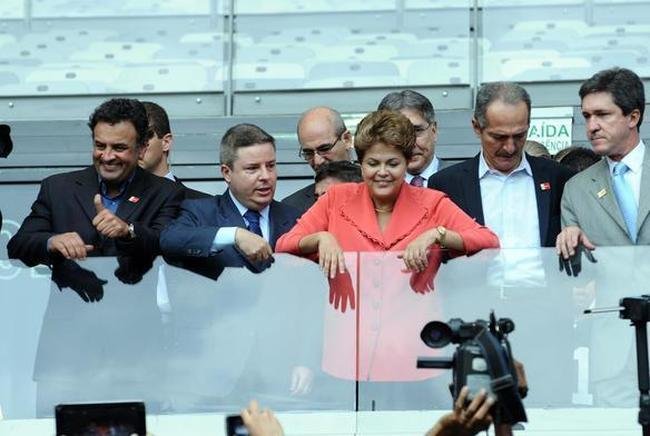Imagens da cerim�nia de reinaugura��o do Mineir�o 