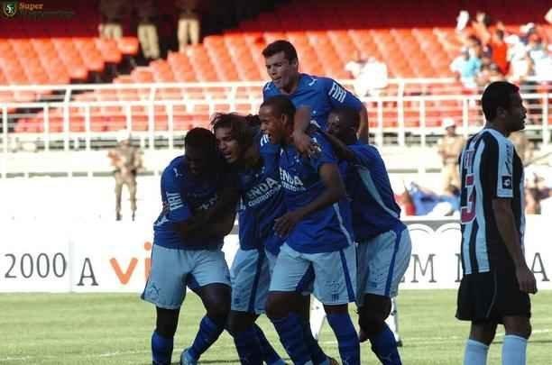 Novamente, Raposa e Galo estavam frente a frente na final do Mineiro e a vantagem também era do time celeste. A equipe do técnico Adílson Batista não teve dó do tradicional rival e devolveu, com sobra, a goleada do ano anterior. Marcelo Moreno, Marcos, contra, e Ramires marcaram no primeiro tempo. Na etapa final, Guilherme e Wagner completaram o placar, que deixou a taça nas mãos da Raposa.