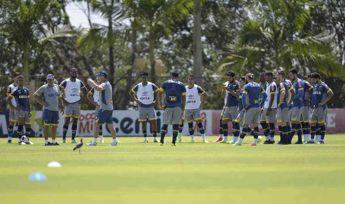 Imagens do treino do Cruzeiro nesta sexta-feira (24/03), na Toca da Raposa II