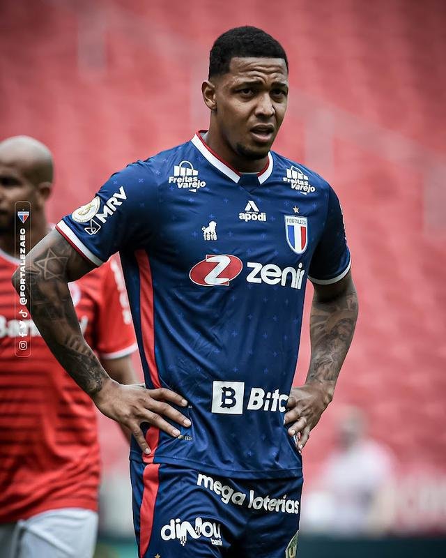 David (atacante) - Foi comprado pelo Fortaleza junto ao Cruzeiro em 2020. Ele defendeu as cores do clube celeste em 2019. 