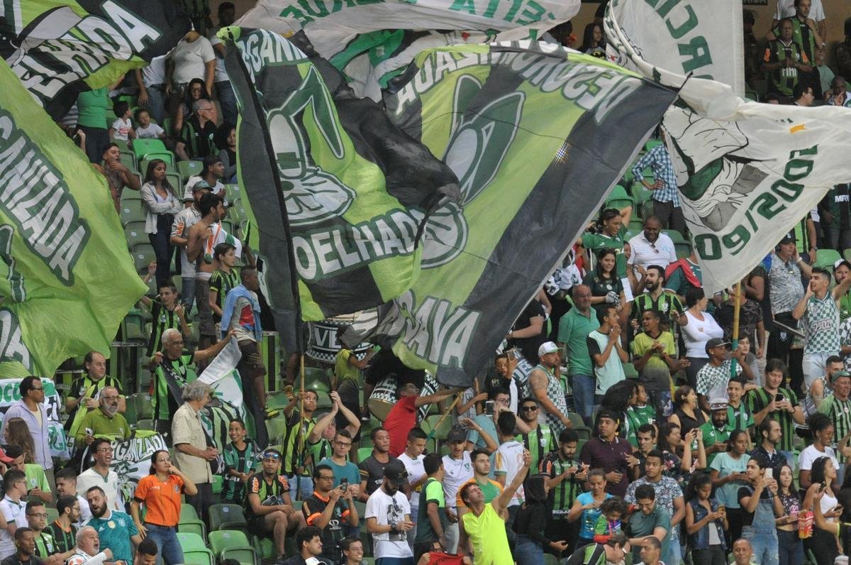 Amrica chegou ao gol no segundo tempo, em chute cruzado de Ademir: 1 a 0