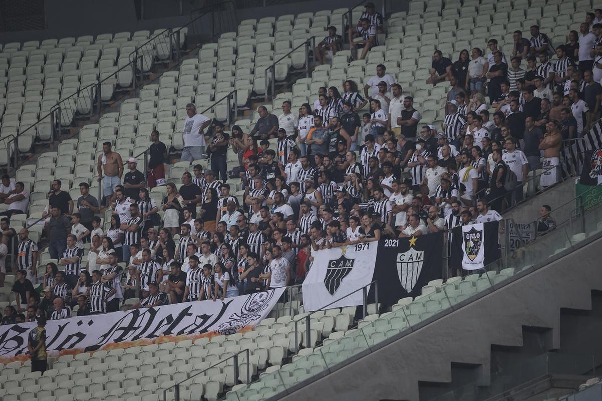 O Atltico visitou o Cear nesta quarta-feira (15), na Arena Castelo, em Fortaleza, pela 12 rodada do Campeonato Brasileiro. Veja as melhores imagens do confronto.