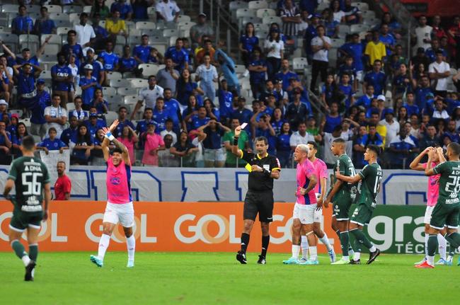 Fotos do jogo entre Cruzeiro e Guarani