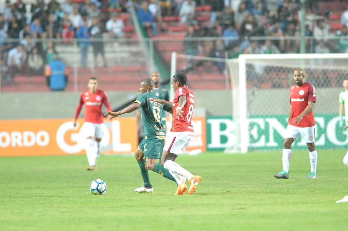 Fotos do jogo entre Amrica e Internacional, no Independncia, pela 15 rodada do Campeonato Brasileiro