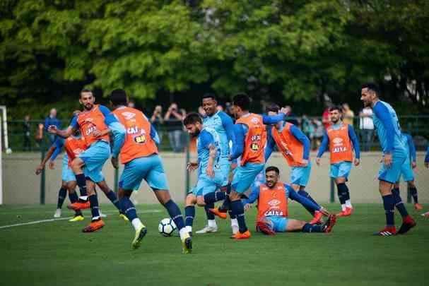 Antes de primeiro jogo da semifinal da Copa do Brasil, contra o Palmeiras, Cruzeiro treinou no CT do So Paulo, na Barra Funda, nesta tera-feira (11/09)