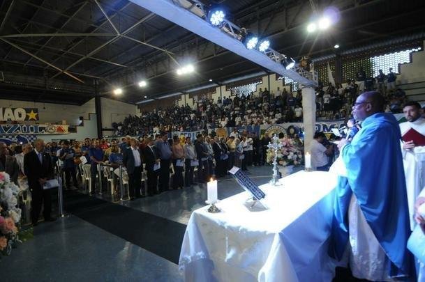 Imagens da missa de aniversrio de 97 anos do Cruzeiro