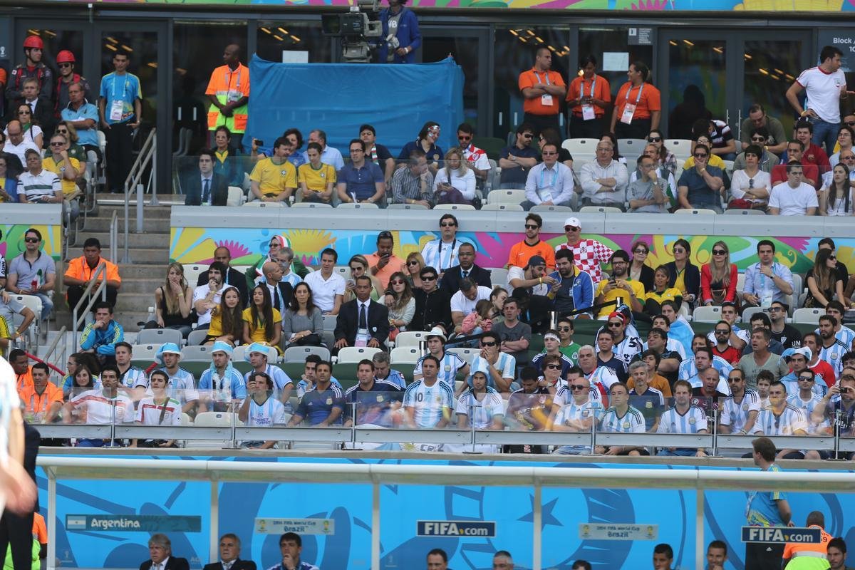 Em 21 de junho de 2014, Diego Maradona esteve no Mineiro, em Belo Horizonte, para assistir ao jogo entre Argentina e Ir, pela Copa do Mundo. Na ocasio, os argentinos venceram o confronto por 1 a 0, com gol do astro Lionel Messi nos acrscimos.