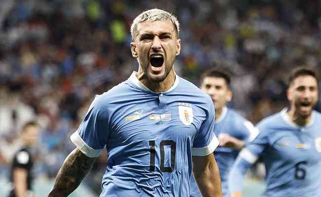 Arrascaeta marcou os dois nicos gols do Uruguai na Copa do Mundo no Catar