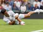 Em jogo de escorreges, Djokovic perde set, mas vence em Wimbledon