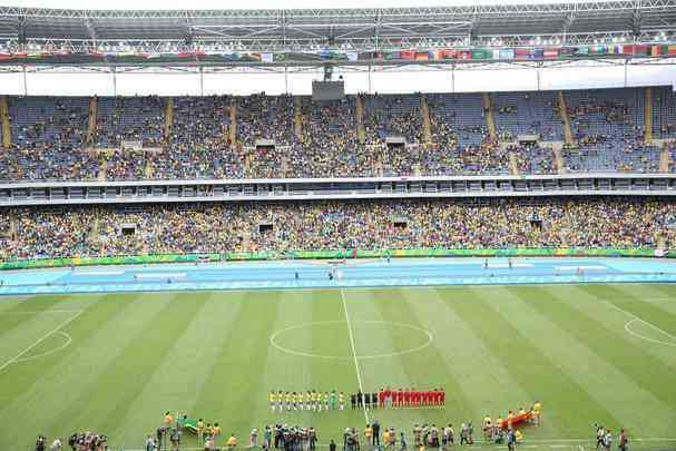 Brasil domina partida e derrota a China por 3 a 0