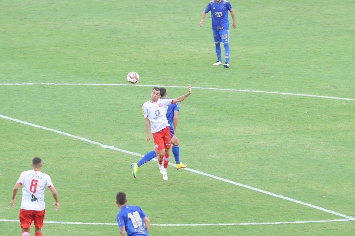 Fotos do empate por 0 a 0 entre Cruzeiro e Tombense, no Mineiro, em Belo Horizonte, pela sexta rodada do Campeonato Mineiro de 2021. Goleiro cruzeirense Fbio pegou um pnalti cobrado por Paulinho Dias e evitou o revs.
