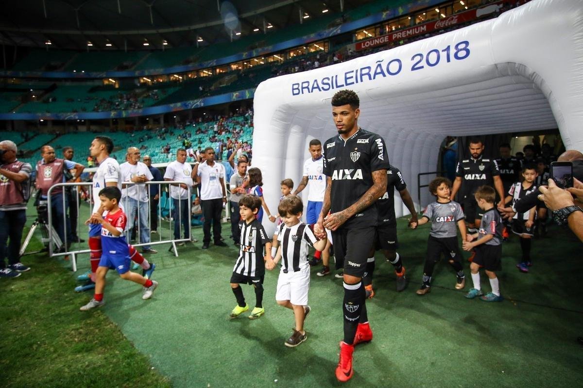 DEIXOU O CLUBE: Juninho - Chegou ao Atltico por emprstimo no final de abril. Foi testado como zagueiro e lateral-esquerdo, mas no conseguiu ir bem. Jogou quatro partidas (sempre como titular) e no fez gols. Foi devolvido ao Palmeiras.