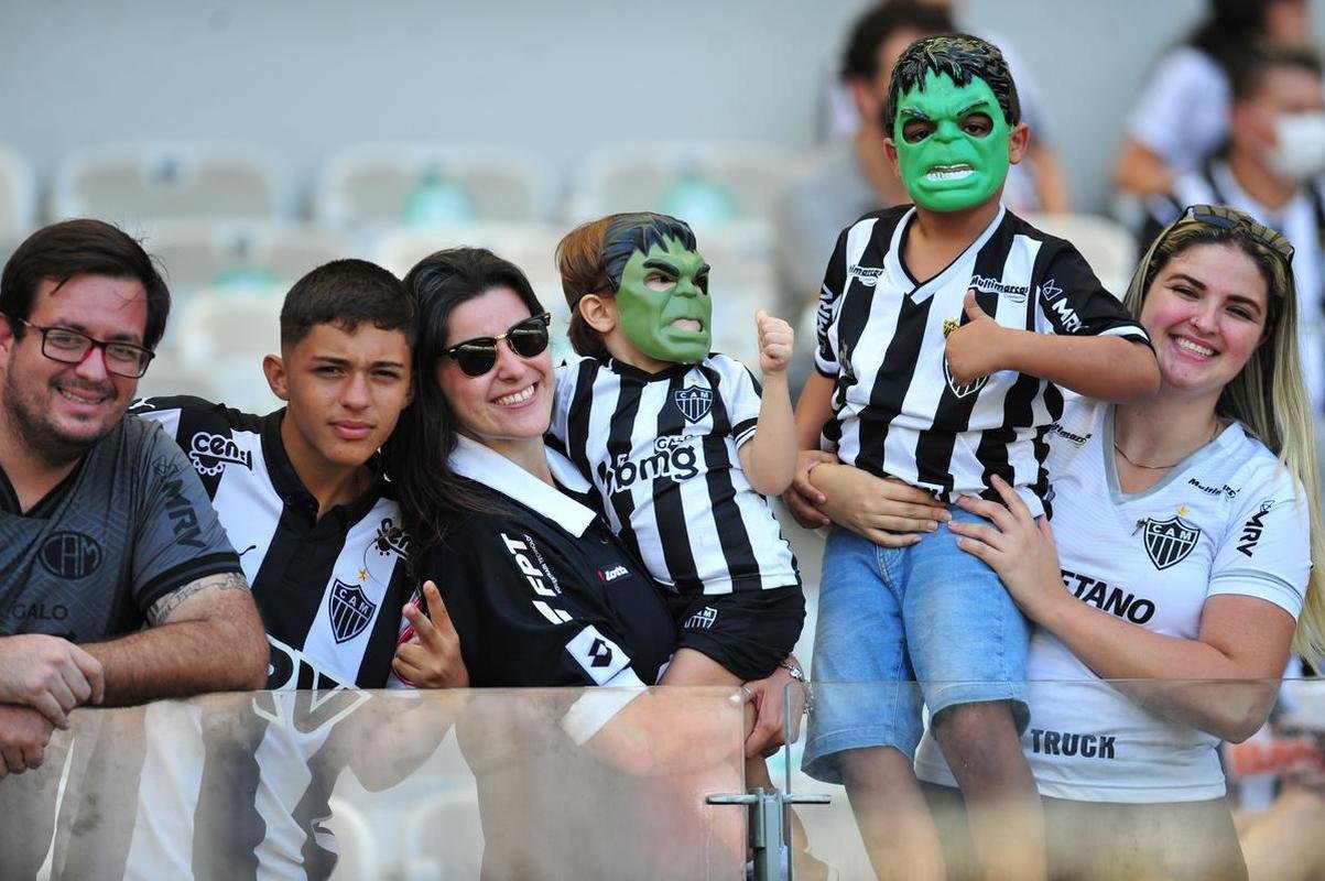 Festa da torcida do Atltico, no Mineiro, no jogo em que o time ergueu a taa de campeo brasileiro, diante do RB Bragantino
