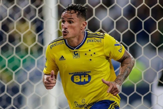 As melhores fotos do jogo entre Cruzeiro e Operrio-PR, no Mineiro, em Belo Horizonte, pela 29 rodada da Srie B do Brasileiro