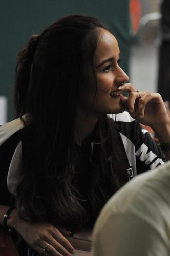 Nesta quinta-feira (2), torcedores do Atlético lotaram os bares de BH para acompanhar Bahia x Galo, jogo adiado da 32ª rodada do Campeonato Brasileiro. Na imagem, bares na região da Savassi.
