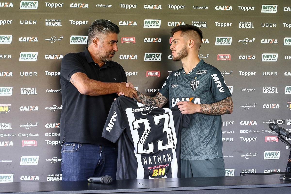 Apresentao do meia Nathan, novo jogador do Atltico