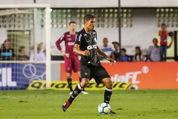 Na Vila Belmiro, Atlético é derrotado pelo Santos por 3 a 2, pela 37ª rodada do Campeonato Brasileiro
