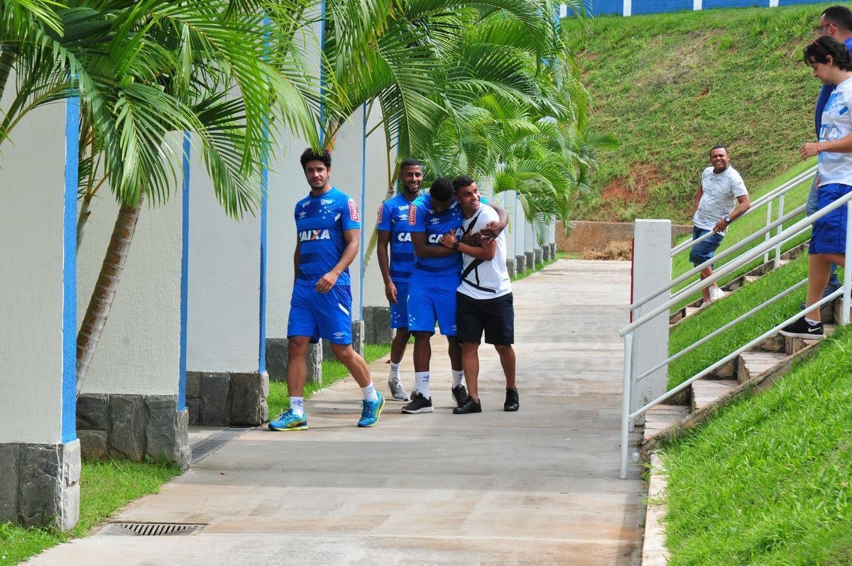 Cruzeiro iniciou temporada 2018 com reapresentao do elenco nesta quarta-feira; a caminho do Grmio, Alisson se despediu dos companheiros