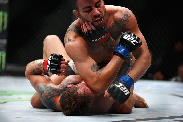 Makwan Amirkhani venceu Mike Wilkinson por decisão unânime