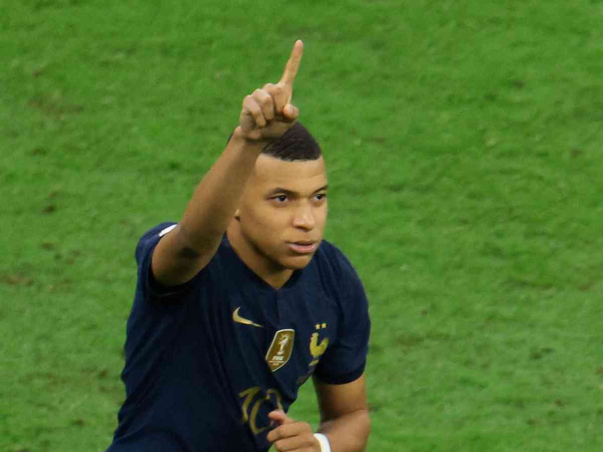 Mbappé marca hat-trick e supera recorde de Pelé e Zidane em finais