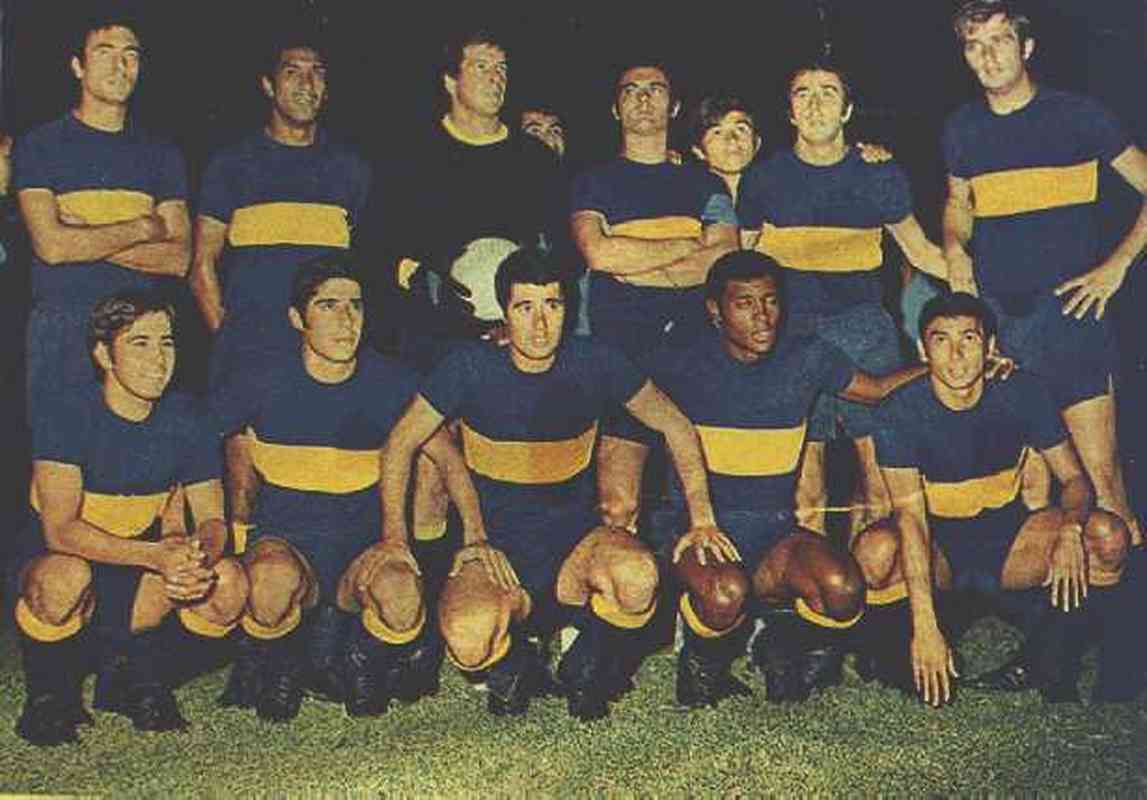 5º Boca Juniors - Antes de conquistar o primeiro de seus seis títulos da Libertadores, o Boca Juniors ficou dez jogos seguidos fora de casa sem perder na competição. Entre 1966 e 1970, o time argentino acumulou sete vitórias e três empates.