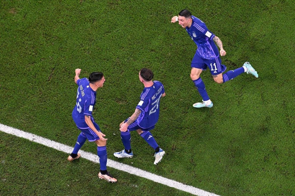 Alexis Mac Allister marcou o primeiro gol da Argentina sobre a Polnia no Estdio 974, em duelo pelo Grupo C da Copa do Mundo