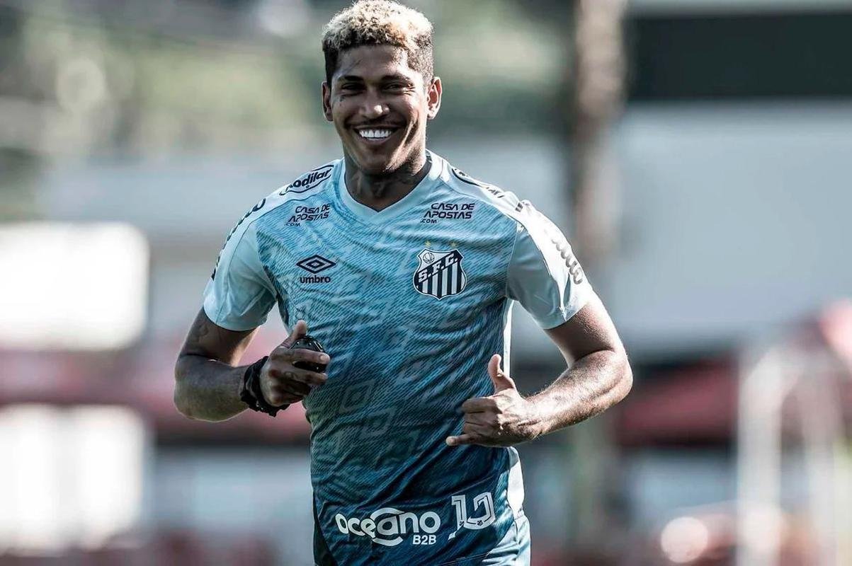 Raniel: probabilidade de um mecanismo  mdia, de dois  baixa. O valor de mercado do atacante do Santos  de 1,1 milho de euros. 