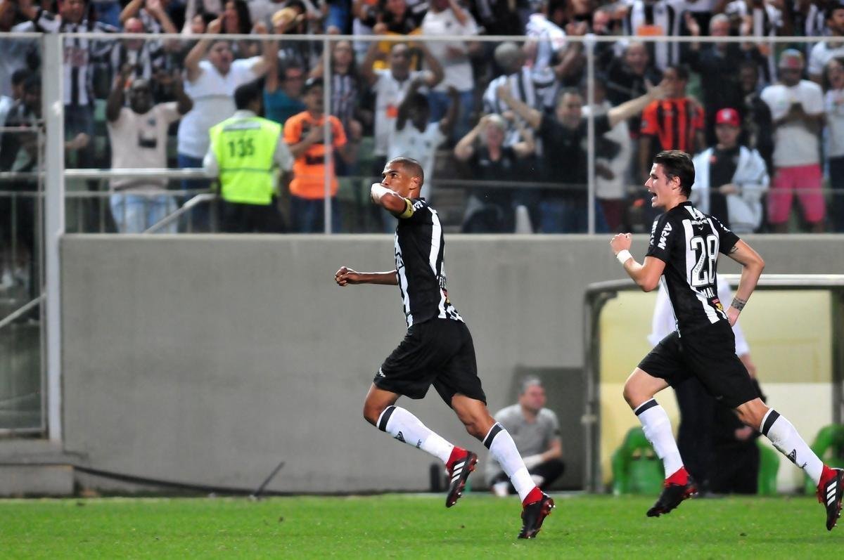 Fotos do jogo desta segunda-feira entre Galo e Furaco