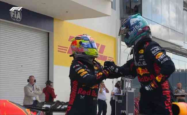 Verstappen e Prez, companheiros de RBR, e fecharam a dobradinha no GP de Miami