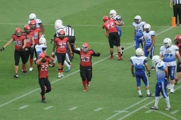 Imagens do jogo entre Minas Locomotiva e Get Eagles no Independncia