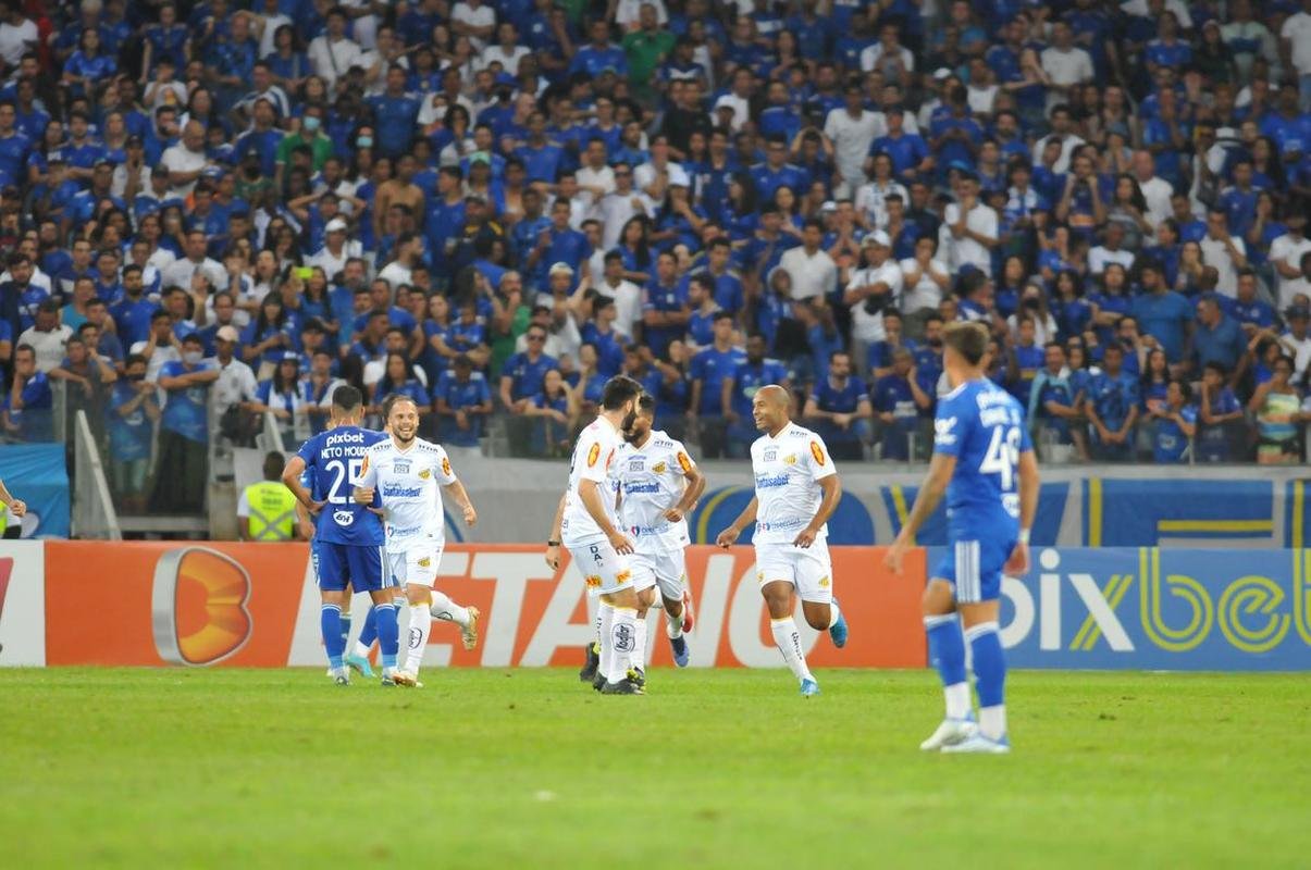 Fotos da partida entre Cruzeiro e Novorizontino, neste domingo (17), no Mineiro, em Belo Horizonte. Jogo  vlido pela 18 rodada da Srie B do Campeonato Brasileiro.