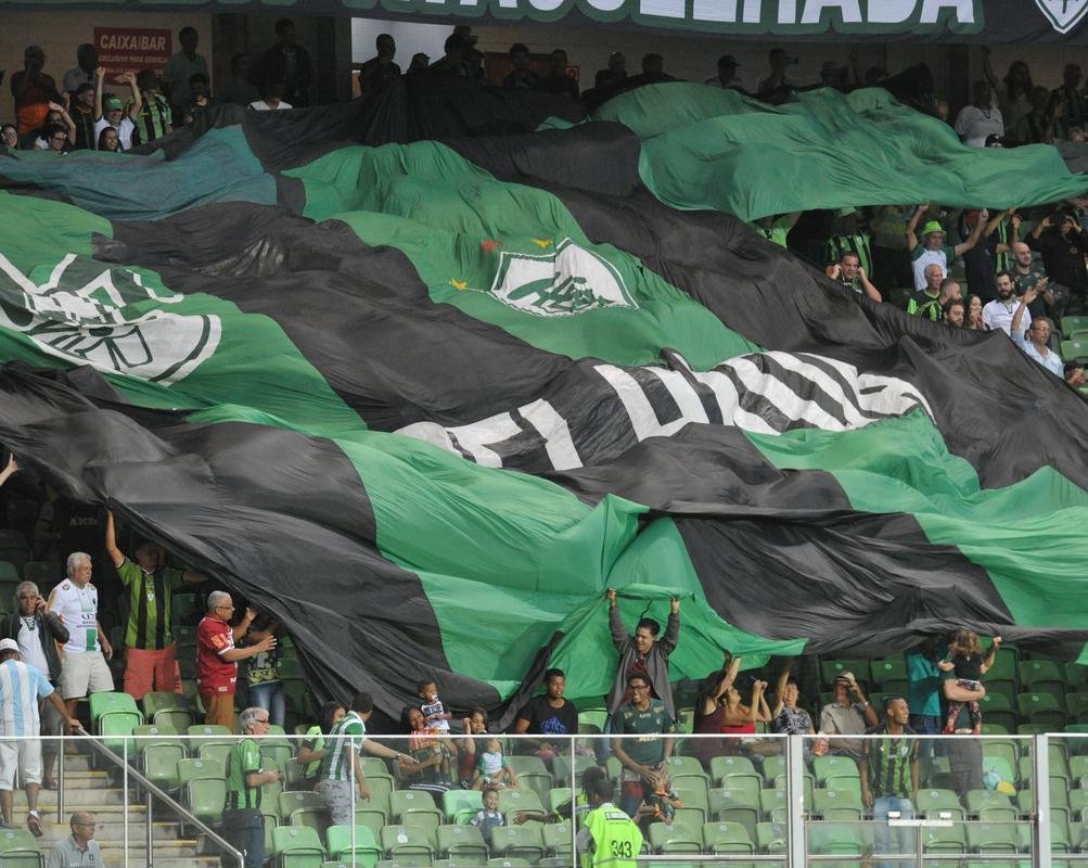 Amrica chegou ao gol no segundo tempo, em chute cruzado de Ademir: 1 a 0