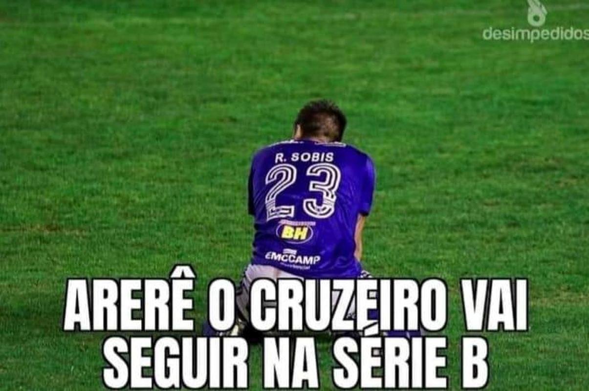 Memes da crise vivida pelo Cruzeiro na Srie B do Campeonato Brasileiro