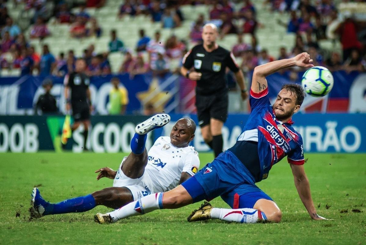Fotos do jogo entre Fortaleza e Cruzeiro, na Arena Castelo, pela nona rodada do Brasileiro
