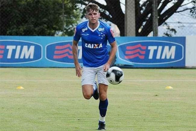 Fabiano (lateral-direito) - contratado  Chapecoense, fez 20 partidas em 2015 e 12 em 2016. Marcou um gol. Na temporada 2019/2020, foi jogador do Boavista, de Portugal. Hoje, aos 29 anos, atua no futebol turco pelo Denizlispor.
