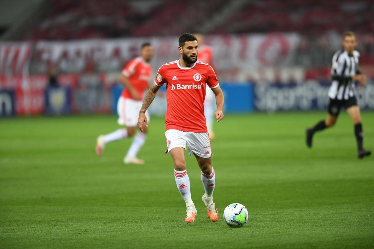 Equipes se enfrentaram neste sbado, no Beira-Rio, em Porto Alegre