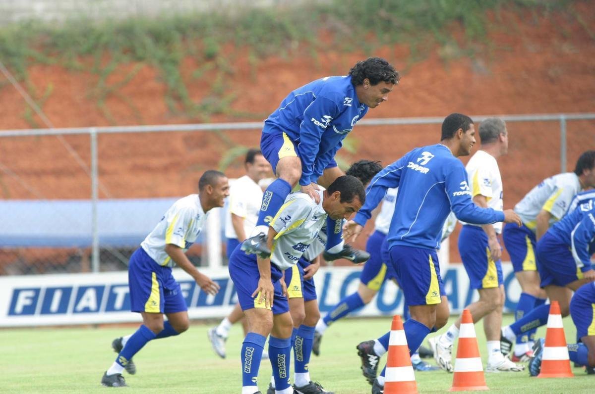OUTUBRO - Dia a dia de treinos do Cruzeiro na temporada que culminou com a Trplice Coroa